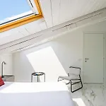 Sloping Roof In The Center Of