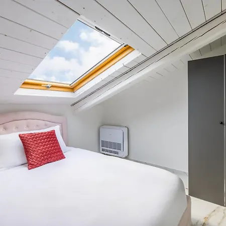 Sloping Roof In The Center Of Apartman *
